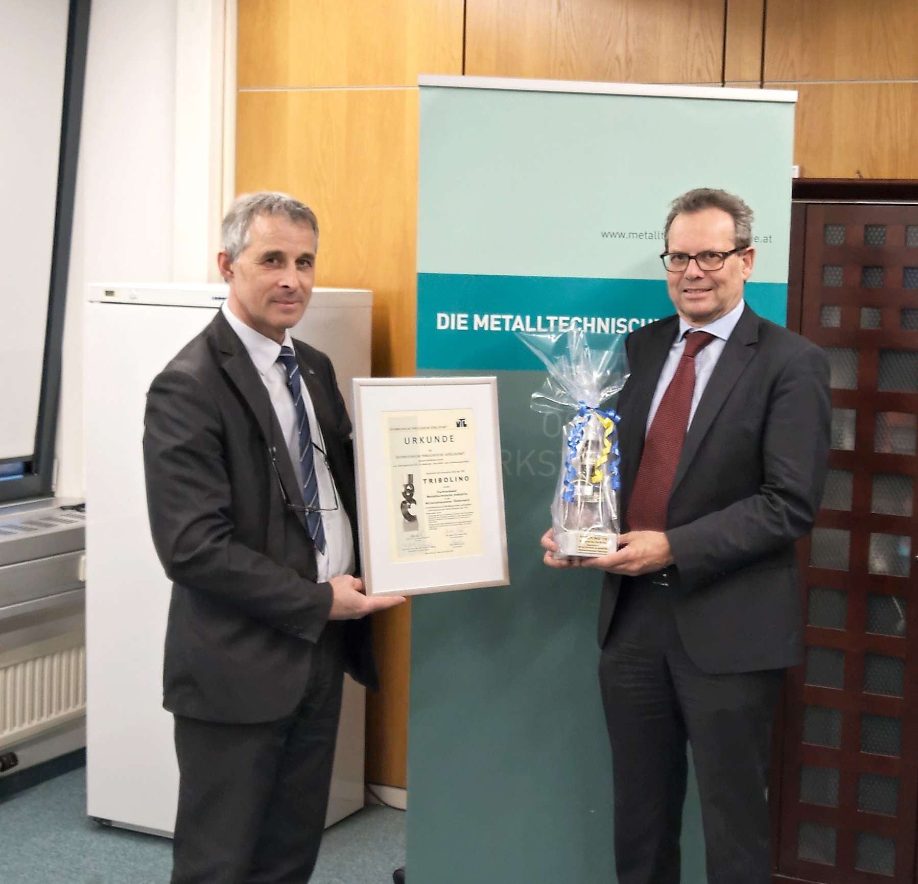 Read more about the article ÖTG Honorary Award – TRIBOLINO 2019 Awarded to the Metalworking Industry Association (FMTI)